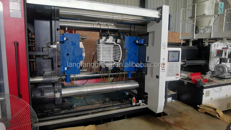 Streamlined injection molding design