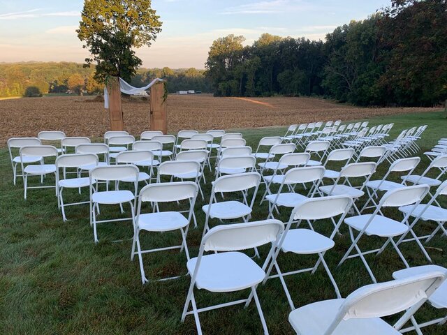 Cheap Outdoor 600 Lbs Weight Capacity Stackable PP Seat Aluminum Steel White Plastic Folding Garden Chair for Events