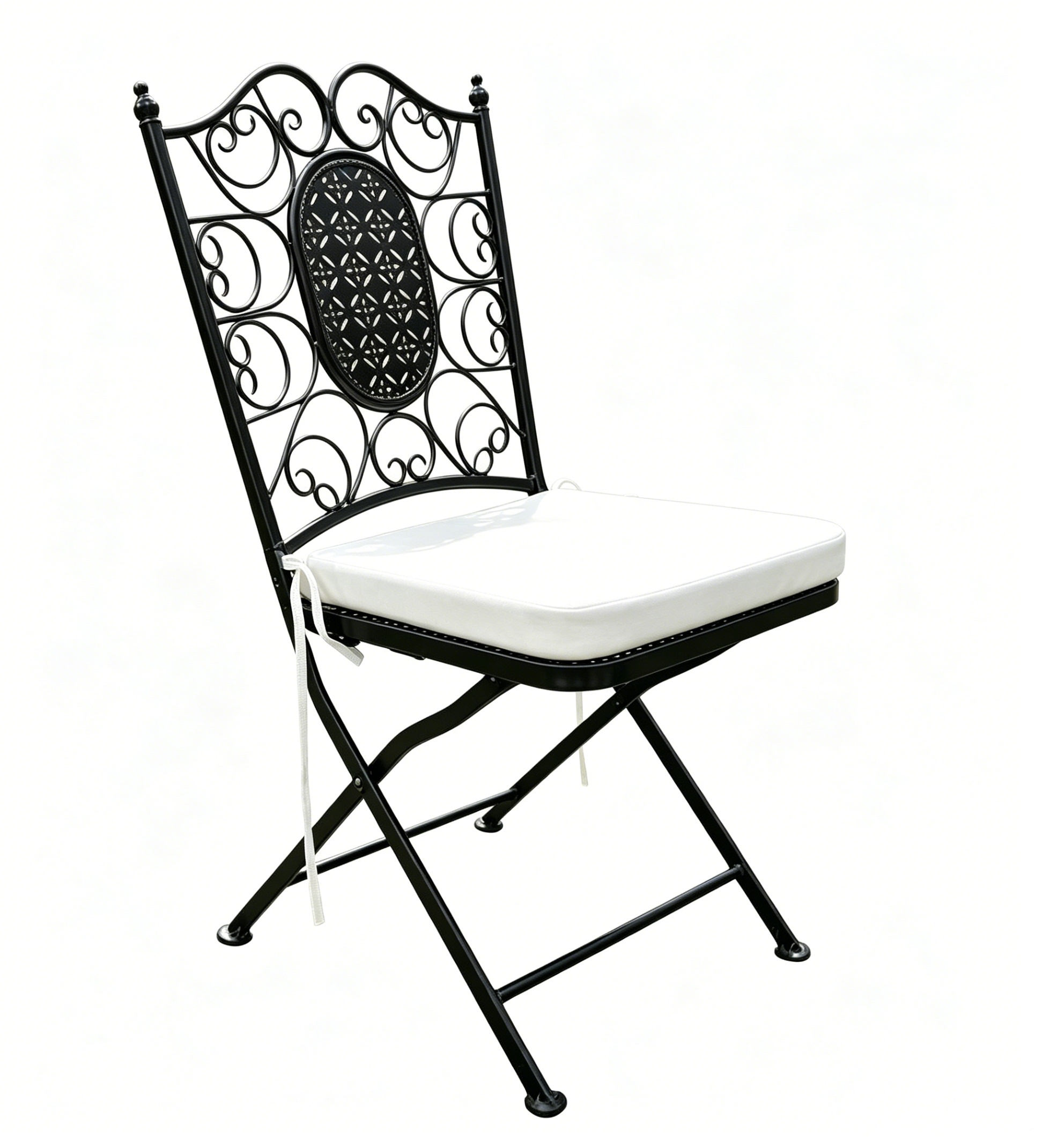 Outdoor Garden Wedding Chairs Setup