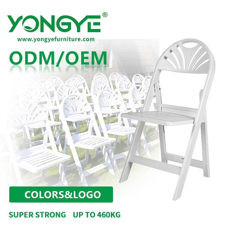 Lightweight Sturdy Luxury Classic Slat Seat Pad Fan Back Resin Folding Chair