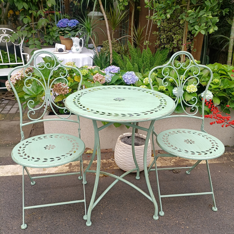 American Retro Old Hollow Pattern Wrought Iron Chair Foldable Outdoor Courtyard Villa Leisure Table and Chair Set