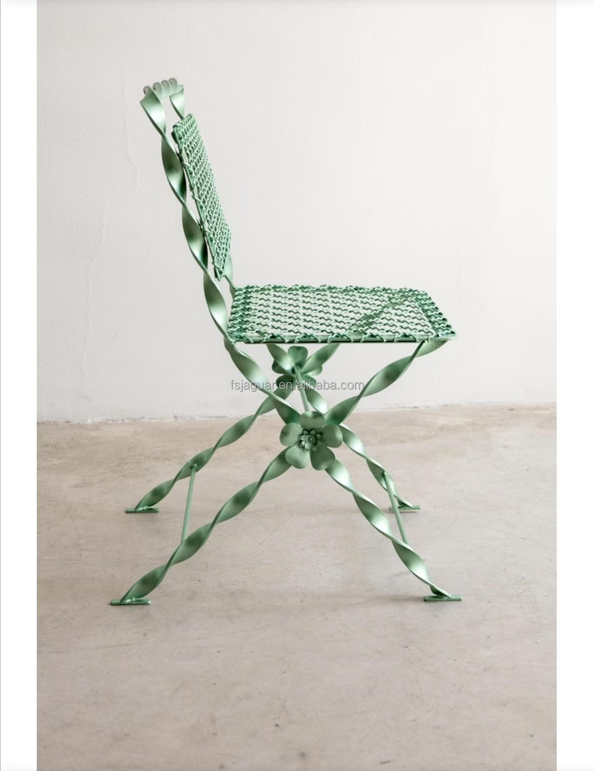 Hand Twisted Wrought Iron Foldable Patio Chair Diamond Mesh Seat &amp; Floral Decoration Accent, Twisted Metal Folding Garden Chair