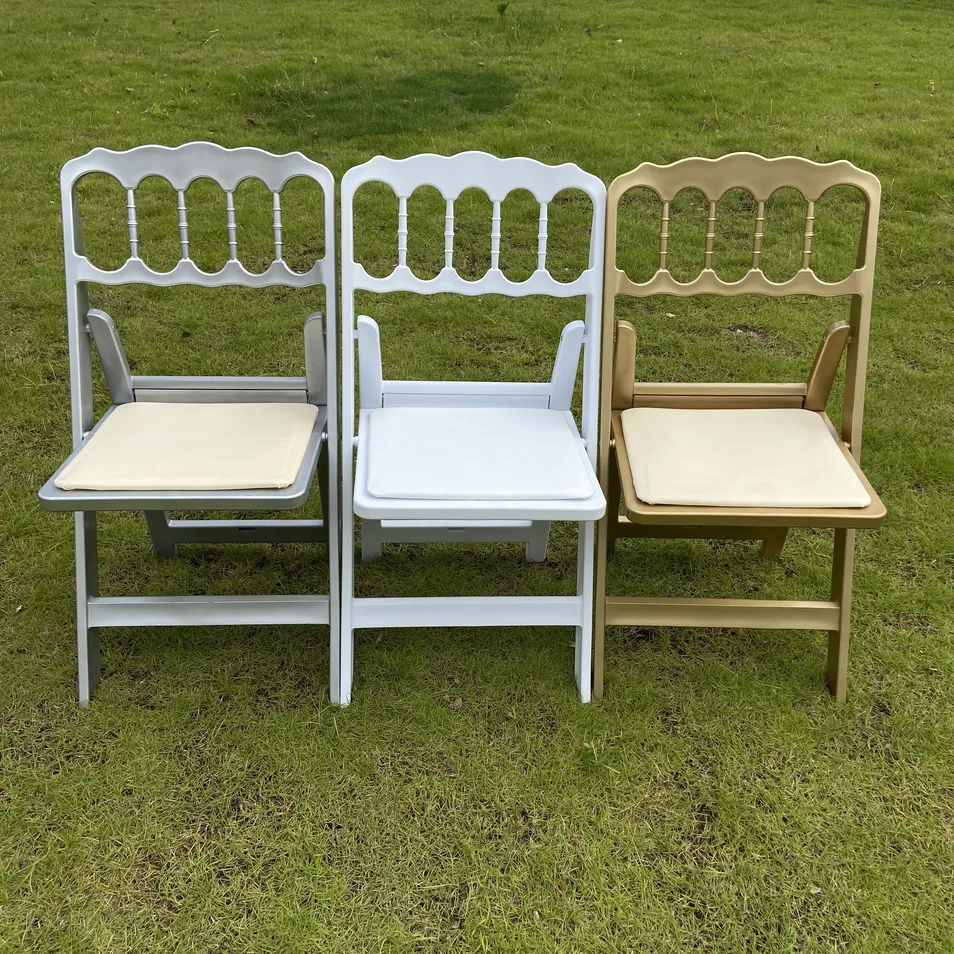 Factory Wholesale Outdoor Wedding Event Resin Folding Padded Wimbledon Garden Napoleon Chair