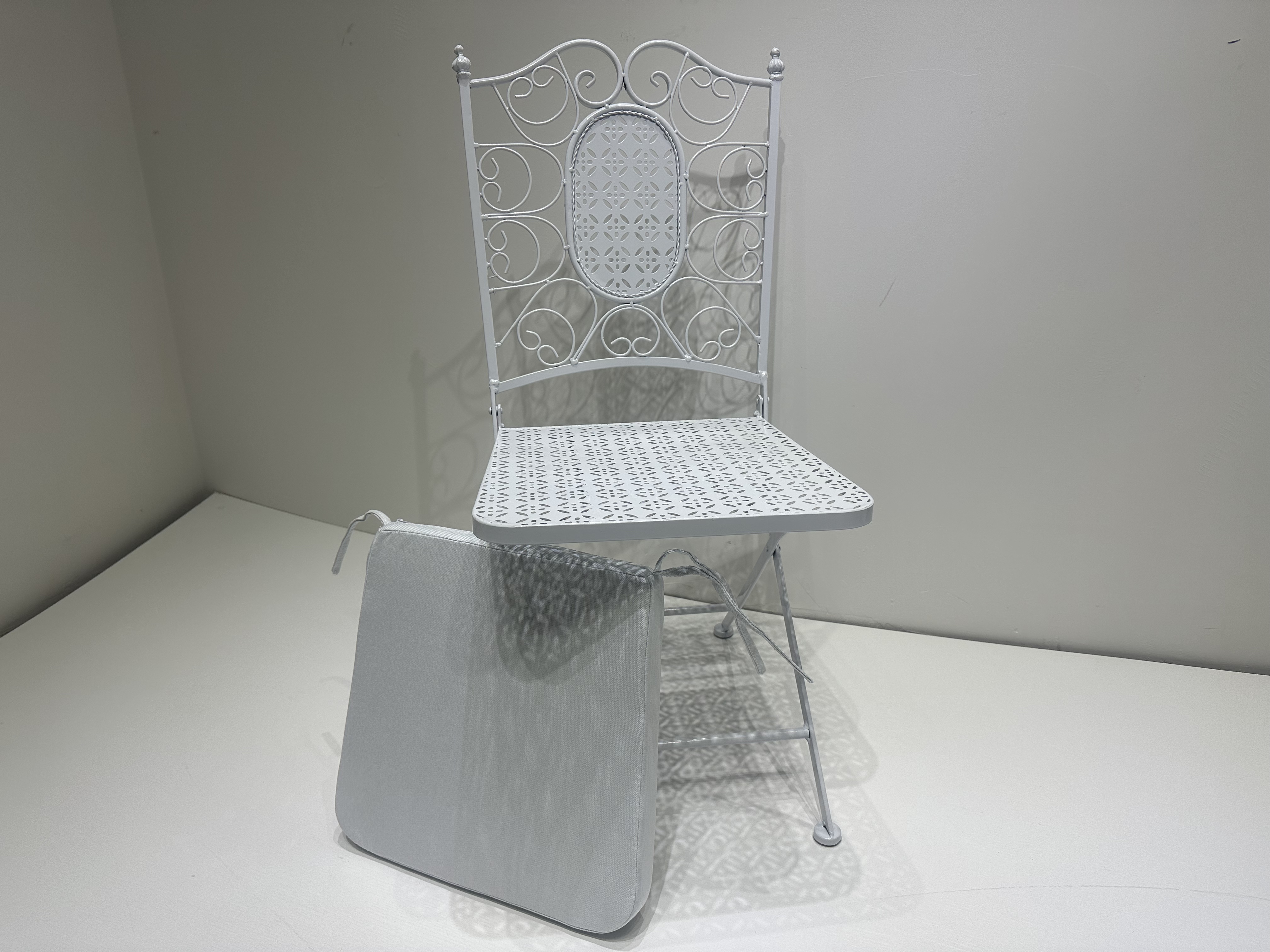 Modern European Wrought Iron Metal Wedding Folding Chair Wedding Folding butterfly Chair Wedding Restaurant Party