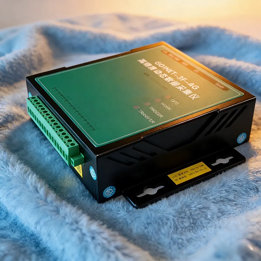 8-Channel Analog Input Data Acquisition System ±10V Range for Industrial Vibration Testing