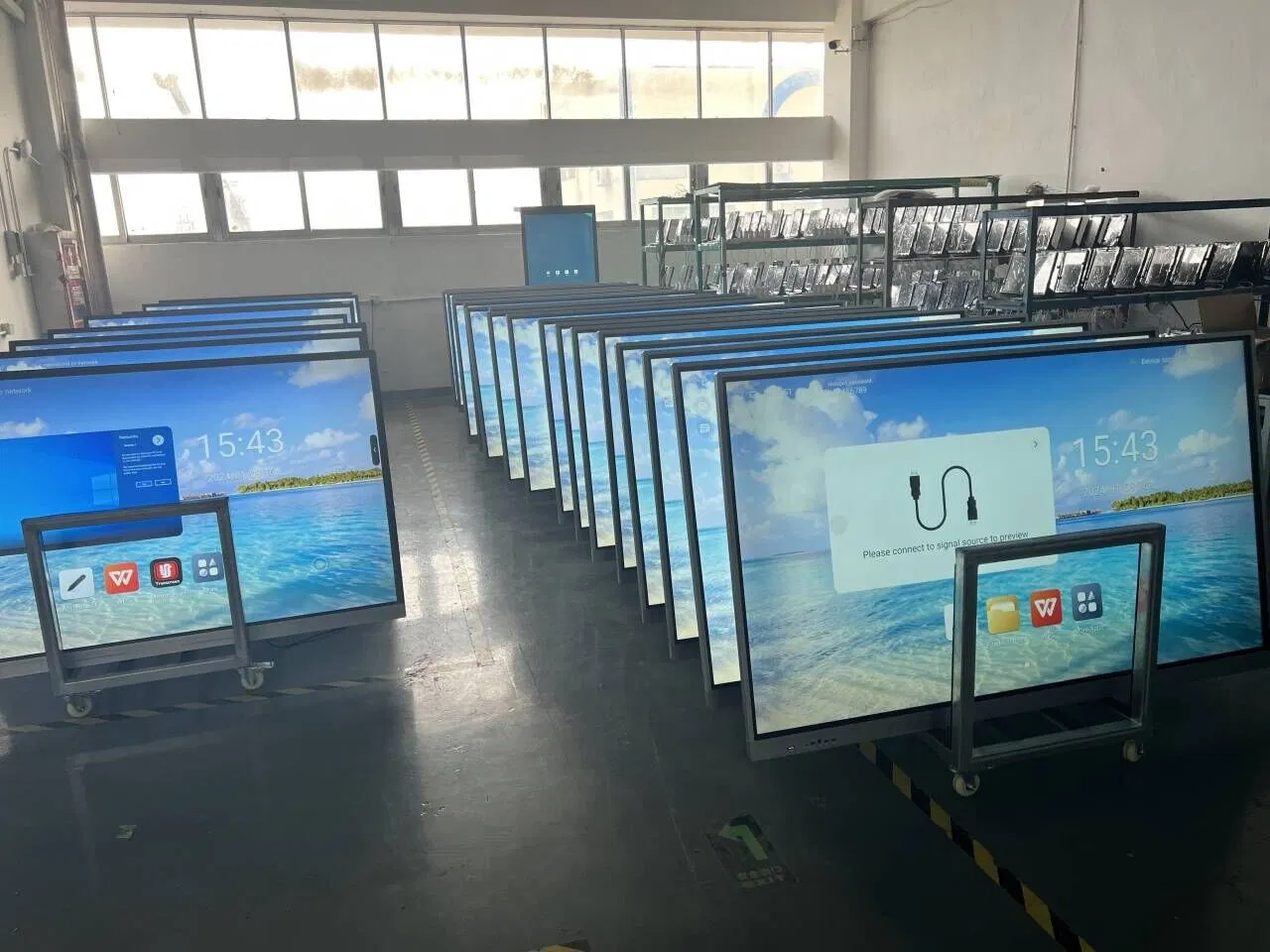 All-in-One Interactive Digital Portable Multi-Touch Interactive Whiteboard System for Modern Classrooms