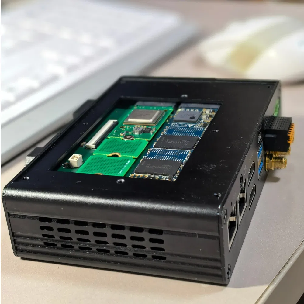 Versatile Edge Computing Gateway with Ubuntu24 04 and M 2 Pcie Support