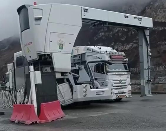 360 Degree Image 3D Data Acquisition Effect Iwildt an-9000ctl Spiral CT Security Inspection Machine Security Inspection System