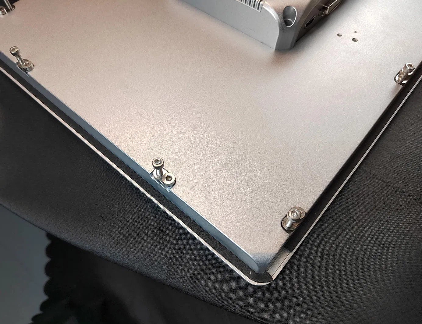 Medical Equipment 15.6 Inch Touchscreen Industrial Monitor IP65 Resistive Touch Panel Front Waterproof HD Display