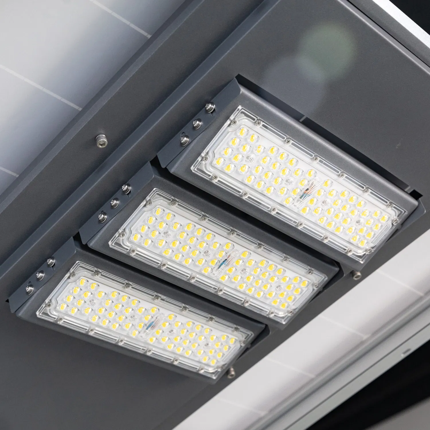 Outdoor Solar Panel Lamp Auto Clean Integrated All in One Solar Street Light with Sweeper