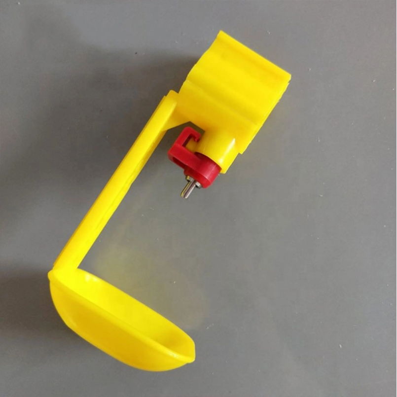 Innovative Poultry Nipple Drinking System for Superior Hydration