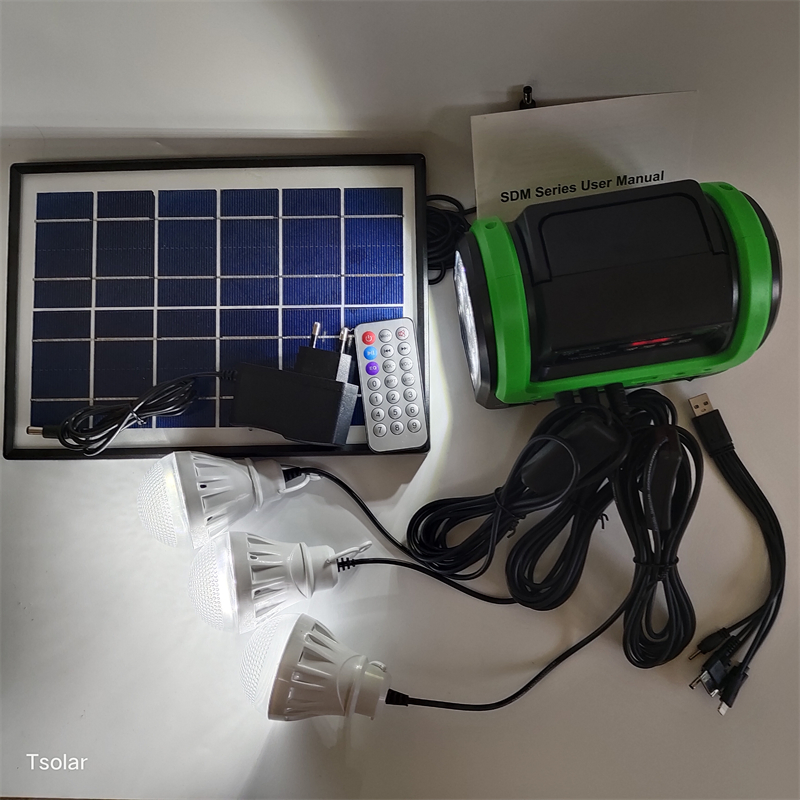 Factory Directly Selling Mini Solar System Home Lighting Kit with Radio LED Flashlight