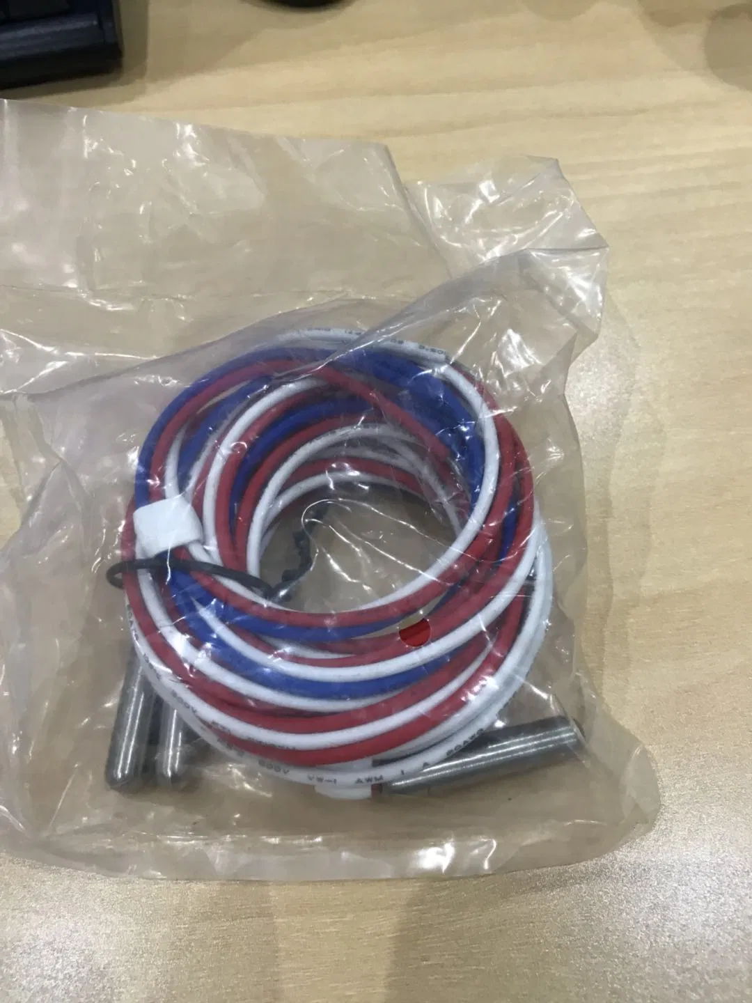 1100W High Quality Solar Submersible DC Irrigation Pump System Deep Well for Agriculture Pump System