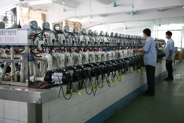 Submersible Solar Pump Water System for Deep Well