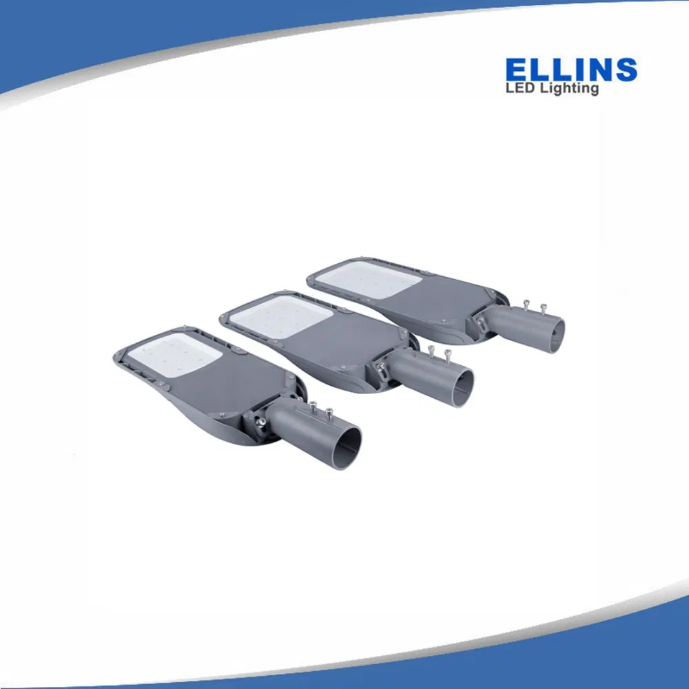 AC100-277V Smart LED Street Light Solar Parking Lot Lighting with Gateway and PLSM System