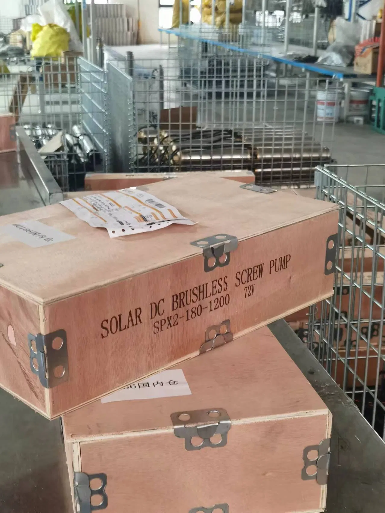 DC Solar Powered Screw Pump System with External Controller, off-Grid Pumping Solution for Borehole and Irrigation