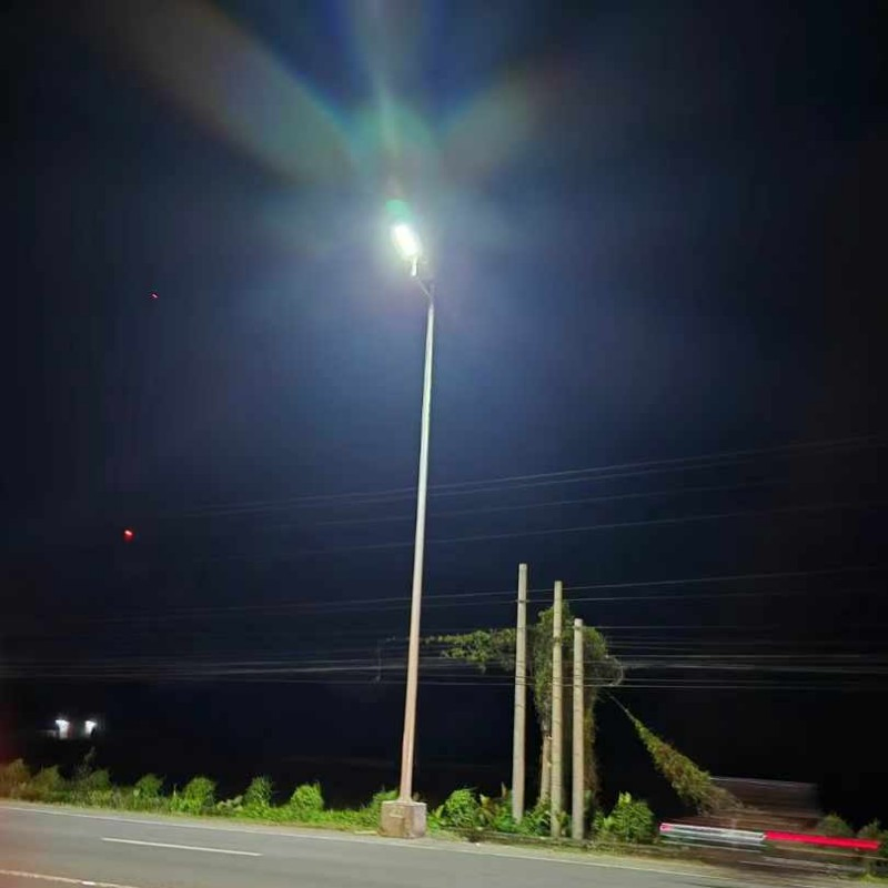 100W 120W IP66 Split Solar Powered LED Street Lights