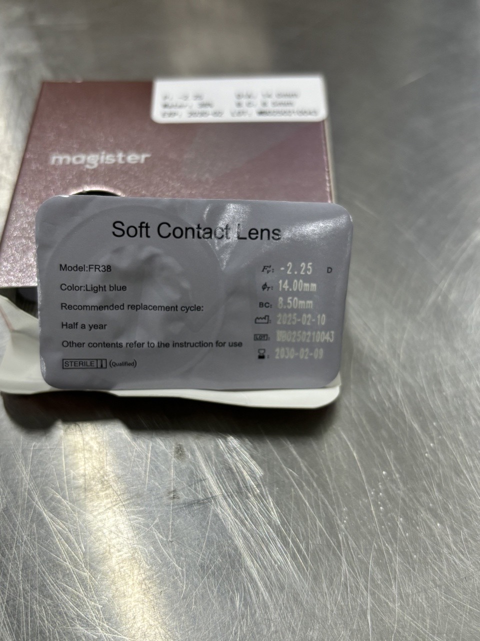 Contact Lens Detail 6