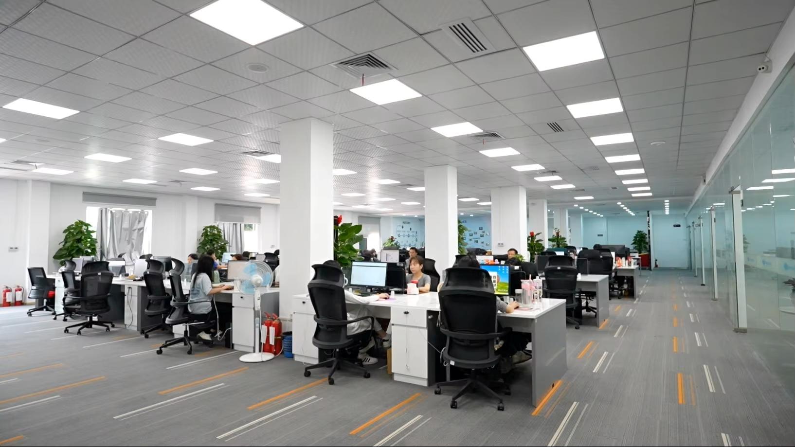 Shenzhen Fresh Vision contact lens R&D laboratory and manufacturing environment