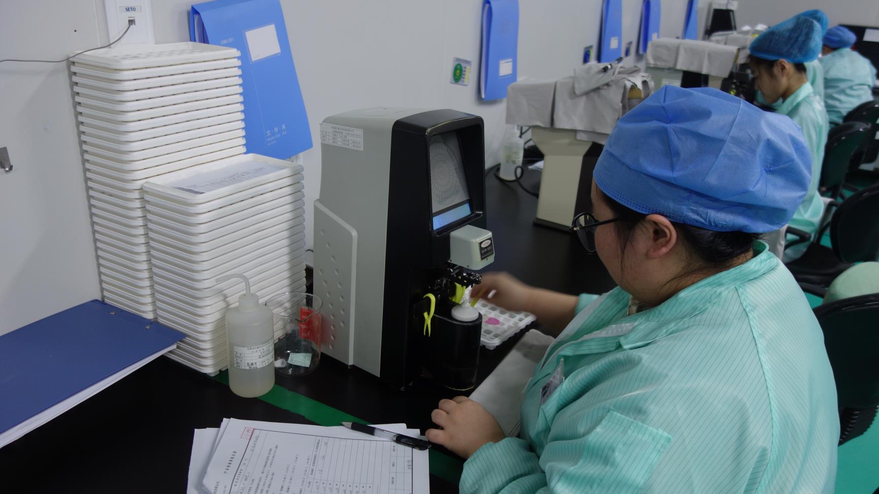 Focimeter lensometer for measuring contact lens prescription power
