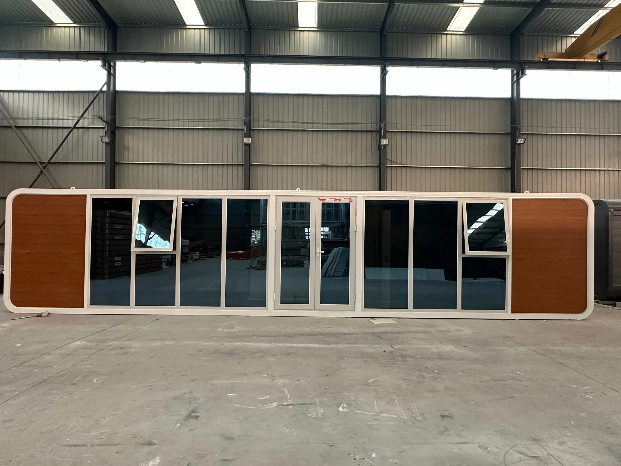 Cabaña Apple totalmente personalizada, cabaña móvil, pod prefabricado, cápsula de lujo modular, villa de glamping, unidad de ocio impermeable para parque turístico costero