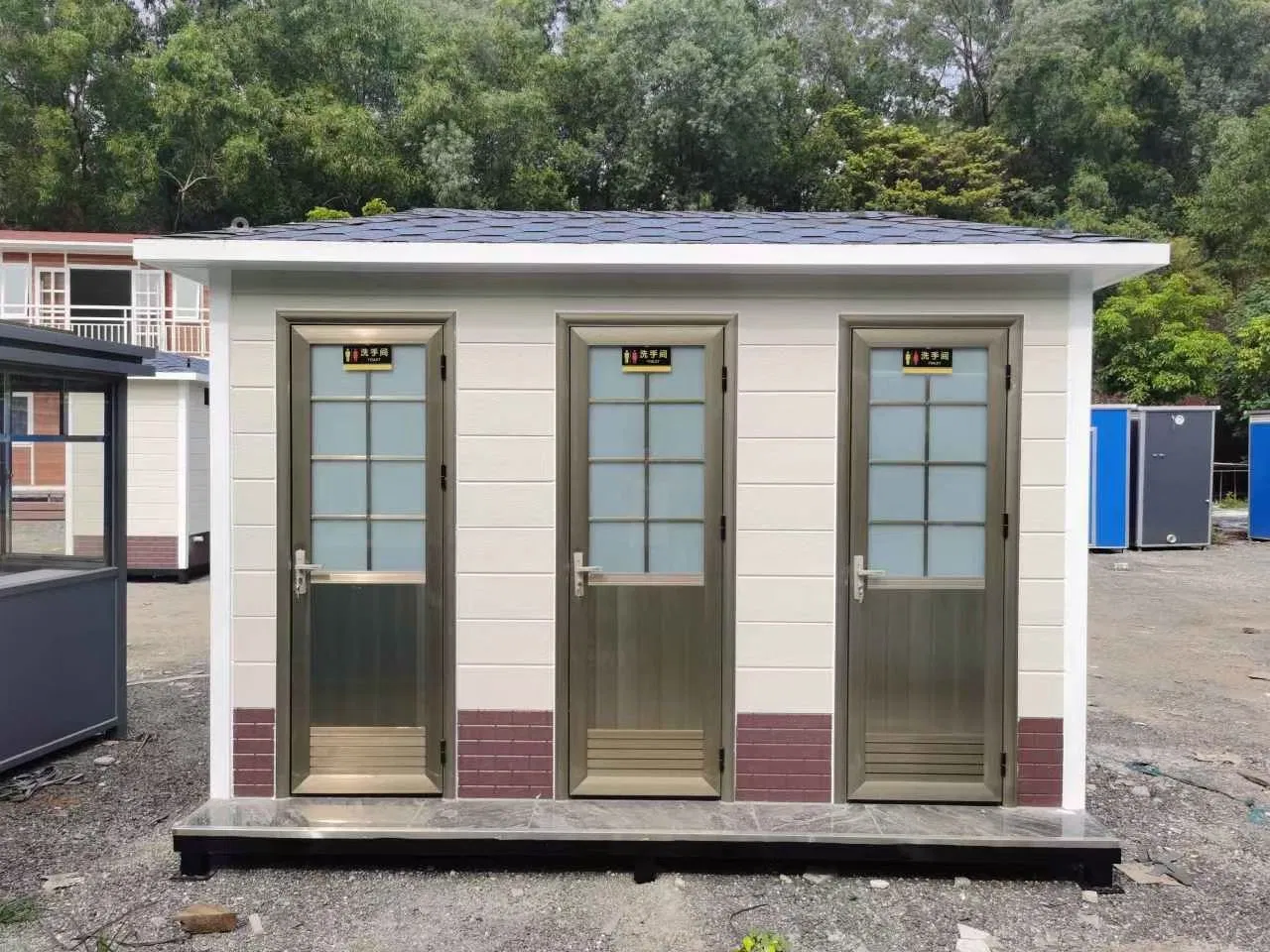 Cabina de baño móvil elegante para festivales al aire libre ecológicos