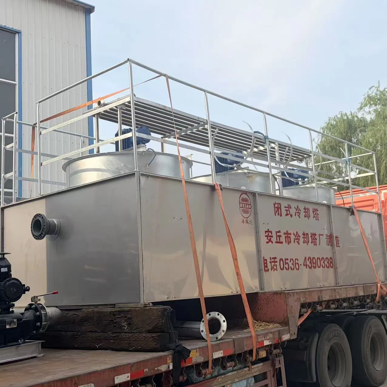 Unidad de Enfriamiento de Circuito Cerrado para HVAC de Edificios Comerciales, Operación Estable Equipos de Enfriamiento por Agua de Flujo Contracorriente de Acero Galvanizado