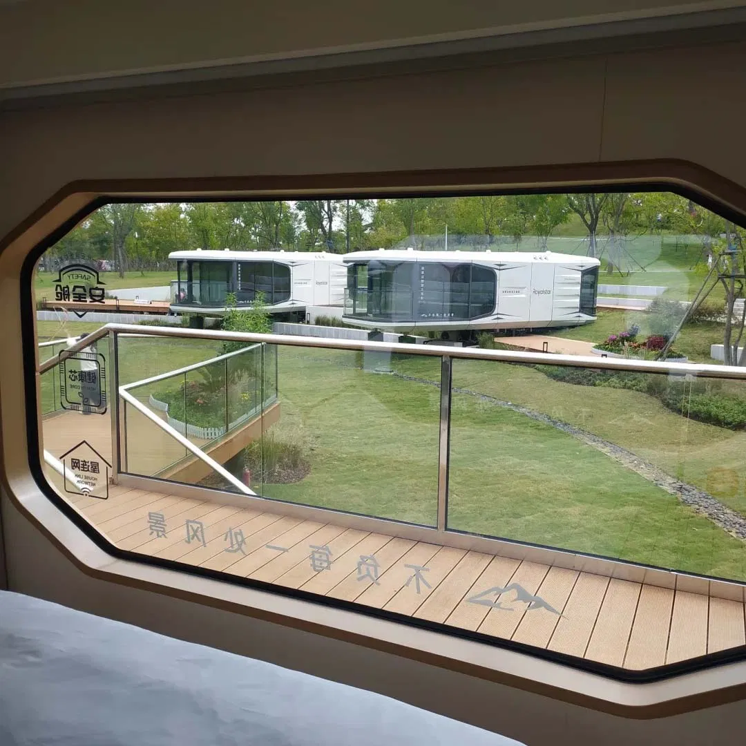 Camping desértico personalizado, hotel inteligente y alojamiento espacial de vacaciones en la montaña