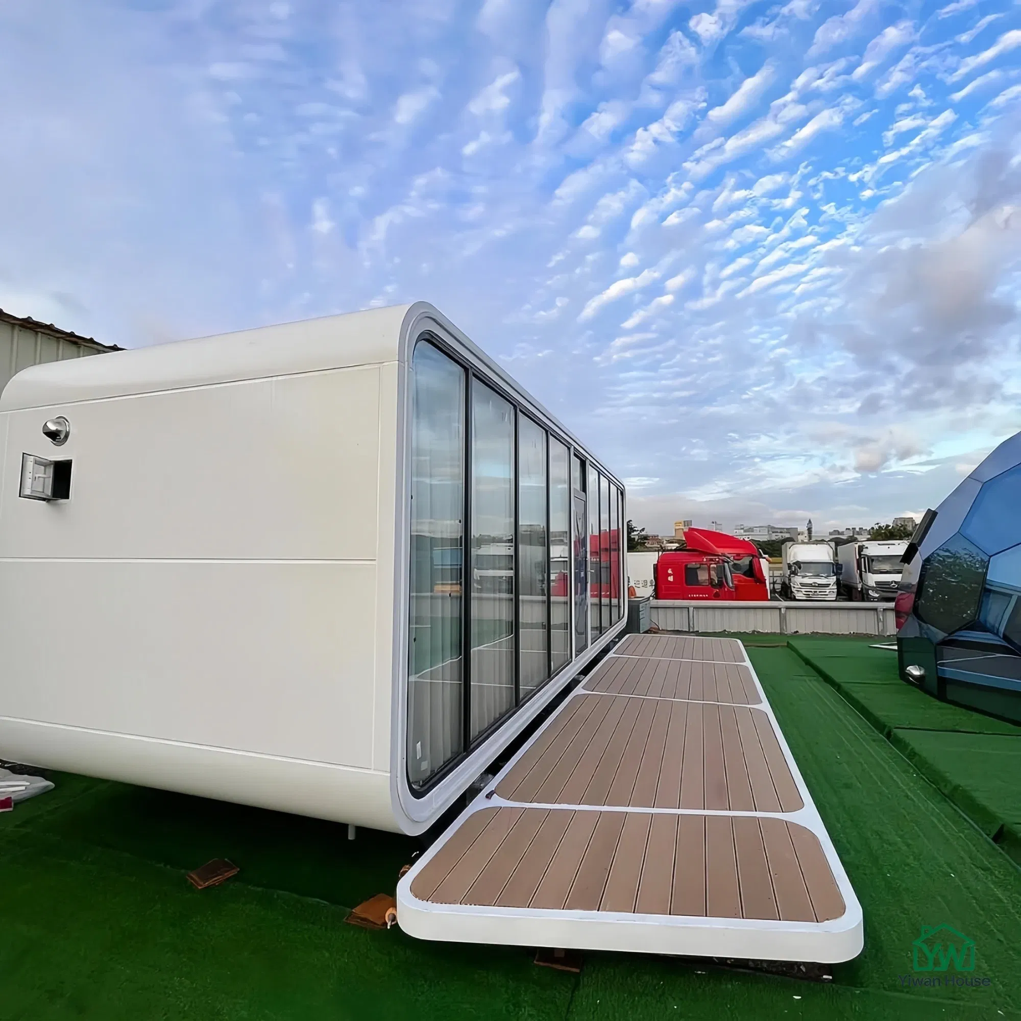 Unidad de dormitorio y baño totalmente amueblada de vivienda prefabricada premium terminada para operación de resort de glamping mini hotel 20FT cápsula transportable cabaña de manzana