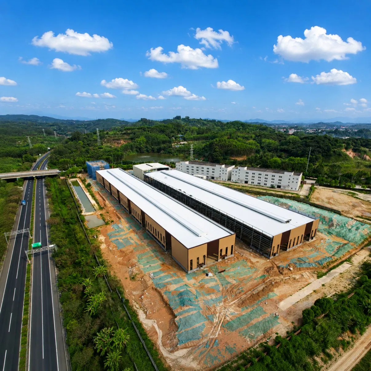 Q355b Construcción de Acero Galvanizado Servicio de Estructura de Metal Prefabricada Edificios de Estructura de Acero Casa Modular Portátil Expandible
