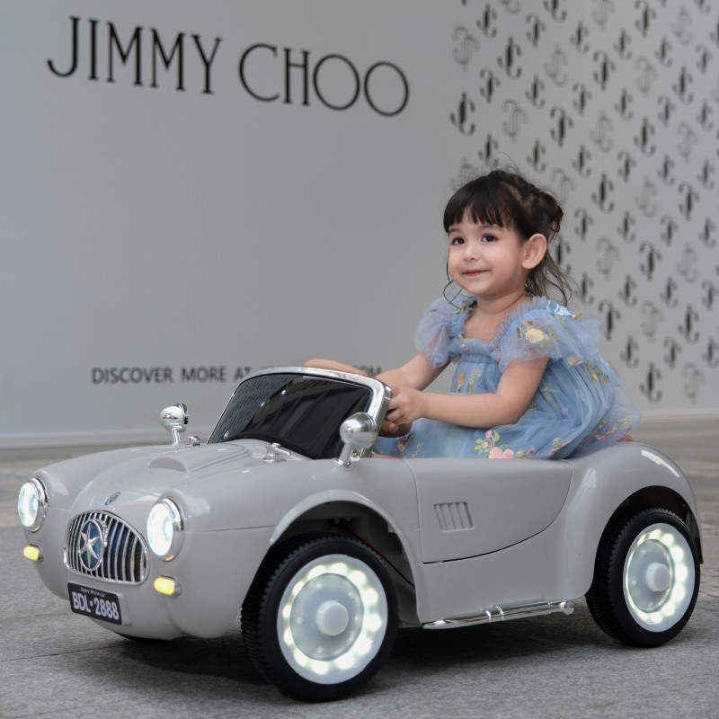 سيارة كهربائية للأطفال بتصميم جديد Car/380 * 2 تحكم عن بعد للأطفال