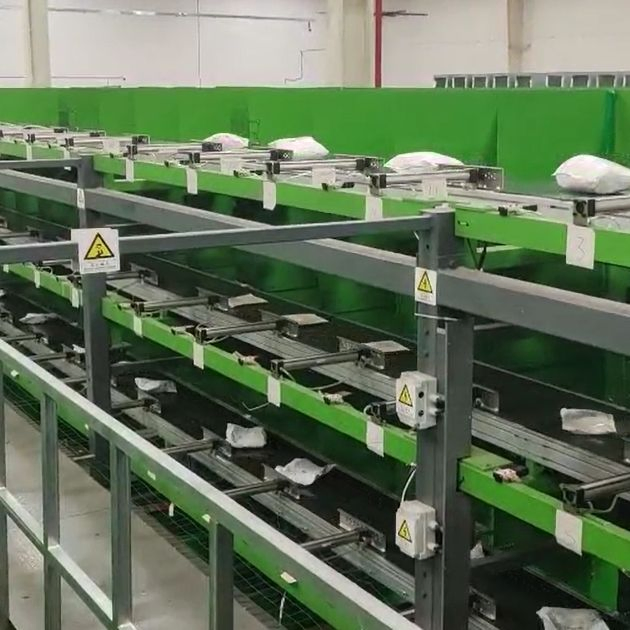 Smart Warehouse Management System Featuring Advanced Air Push Technology