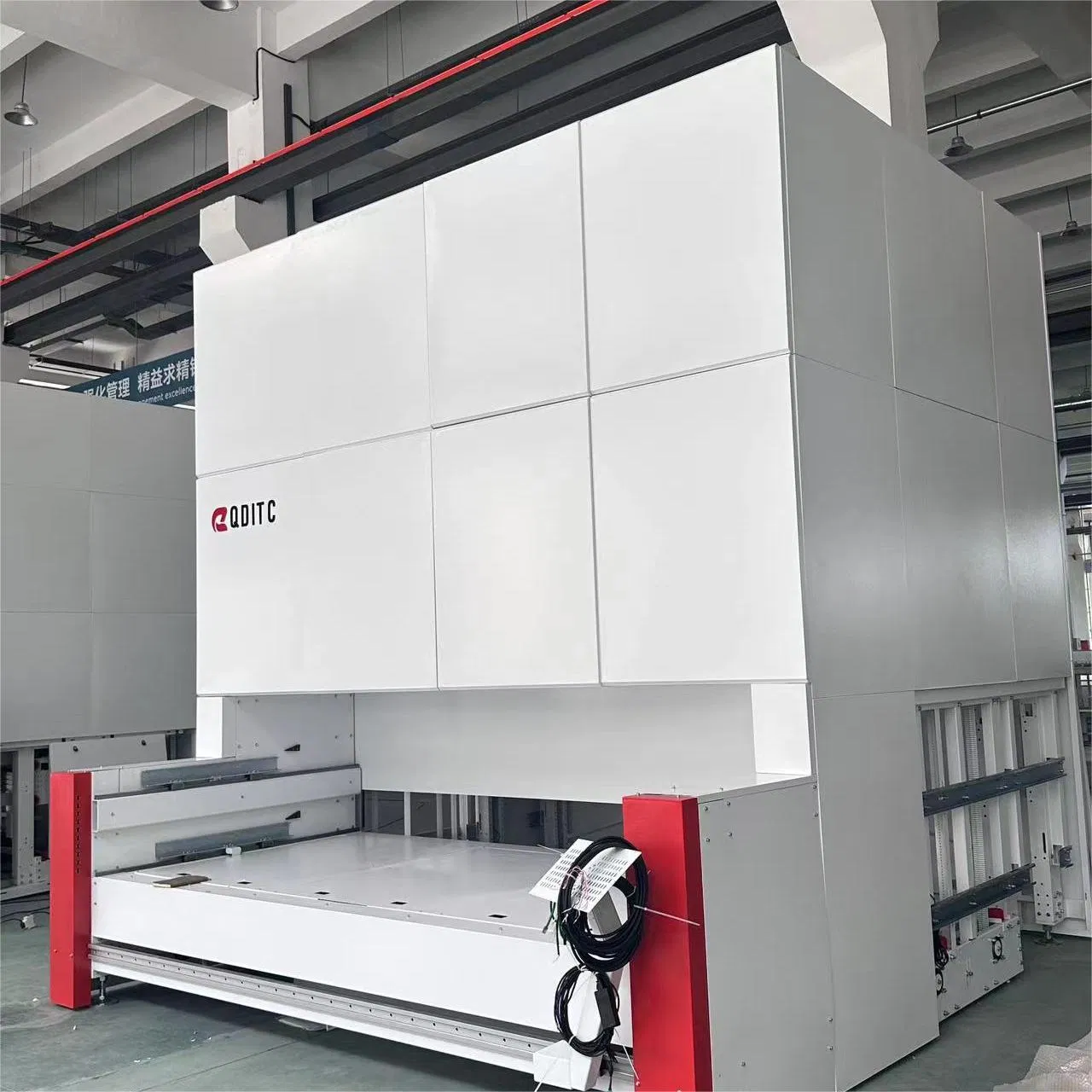 Advanced Inventory Management with Intelligent Storage Systems for Efficiency