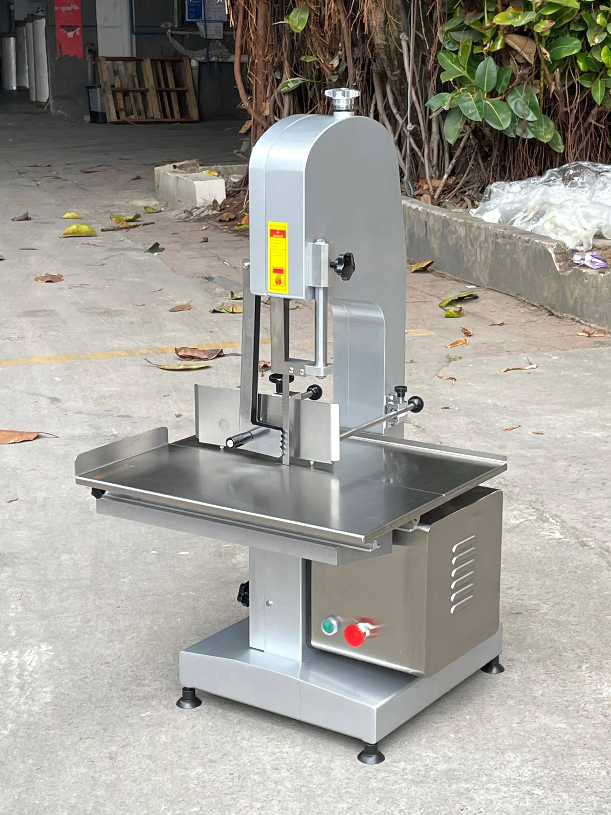 meat cutting machine