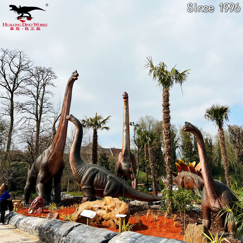 Life-size Animatronic Dinosaur Setup