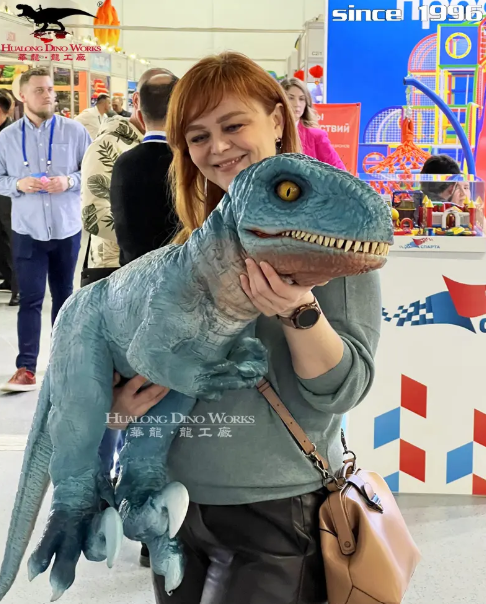 High-Quality Wholesale Dinosaur Hand Puppets - Realistic Animatronic Design with Movable Jaw & Roaring Sound, Perfect for Kids Educational Play/Themed Shows (OEM Available) Manufacturers, Suppliers