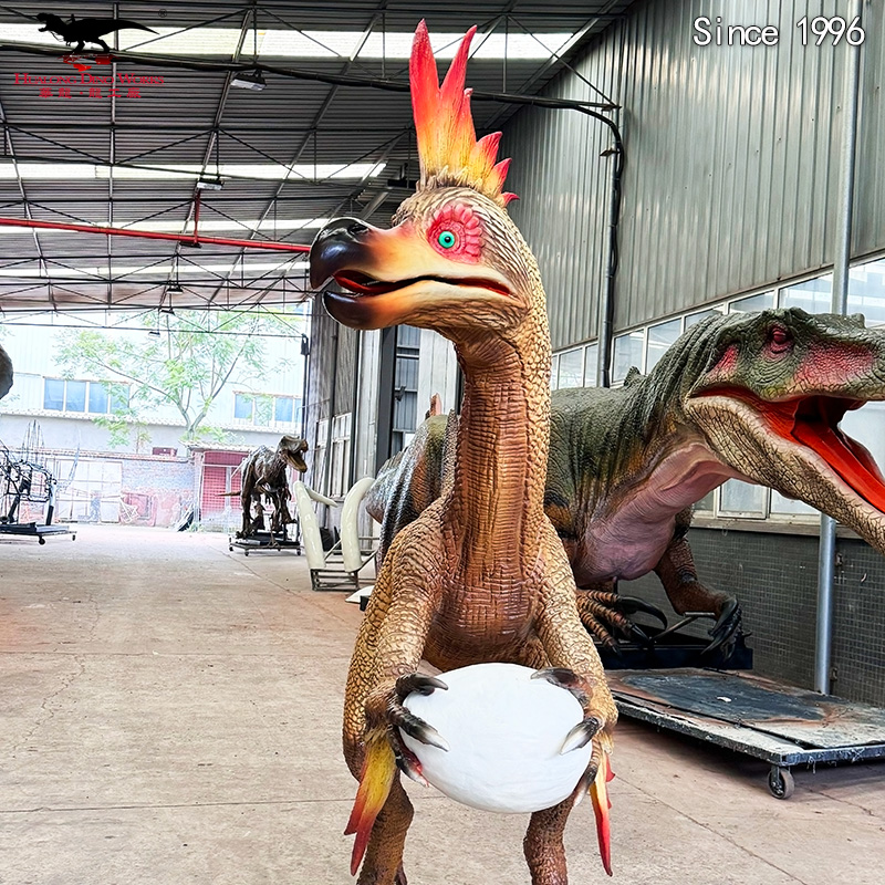 Realistic Oviraptor display