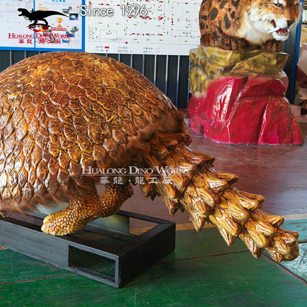 Glyptodon Animatronic Craftsmanship Structure