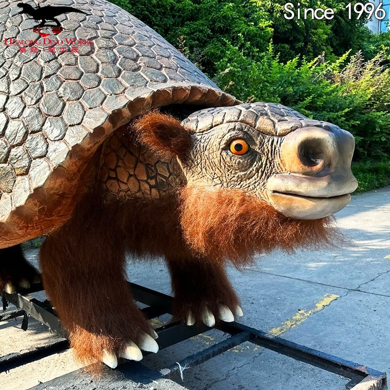 Animatronic Glyptodon Live Motion Display