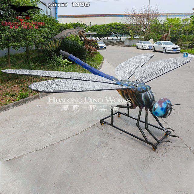 Buy Hyper-Realisti Animatronic Mantis -Interactive giant Insects with movable limbs and antennae，waterproof Design for Insectariums/Educational Zoos Factory, Factories