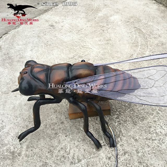 Outdoor Animatronic Insect Installation
