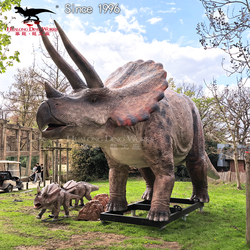 Buy Animatronic Triceratops Model Hualong Technology for Theme Park Dinosaur Exhibition Supplier, Suppliers