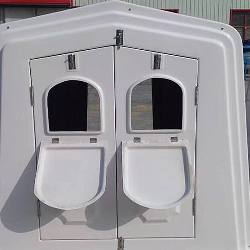 More Strength and Long-Life Usage High Quality Plastic Calf Hutch
