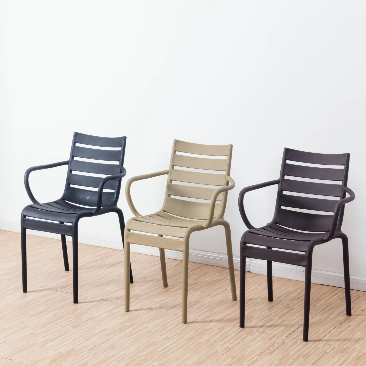 Premium and Comfortable Dining Chair Durable Plastic Chair