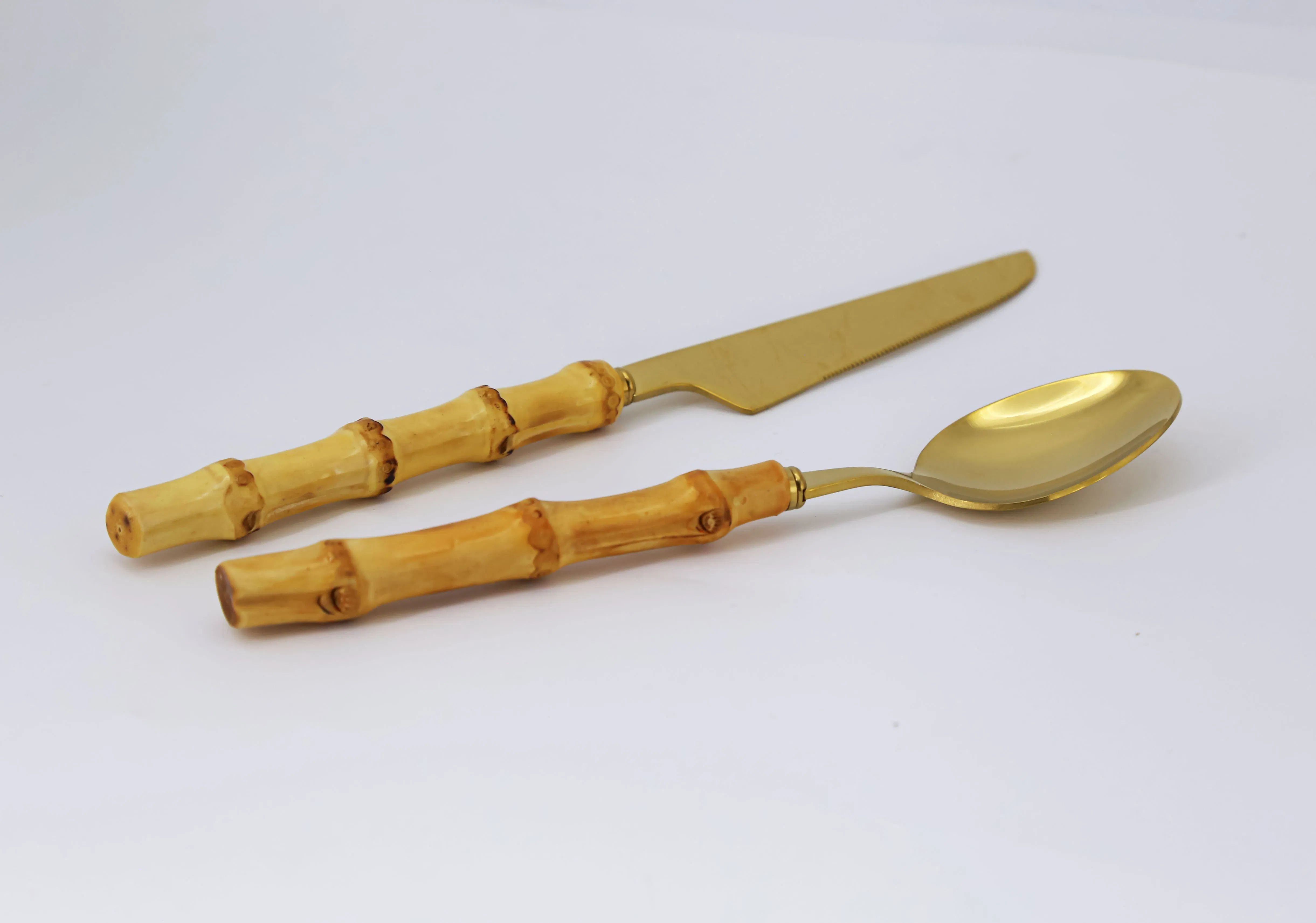 Elegant Modern Bamboo Handle Dining 4-Piece Stainless Steel Cutlery Set