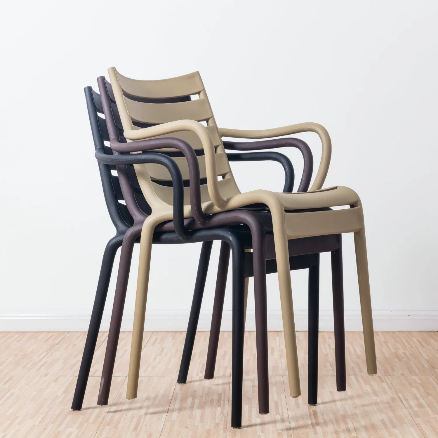 Premium and Comfortable Dining Chair Durable Plastic Chair