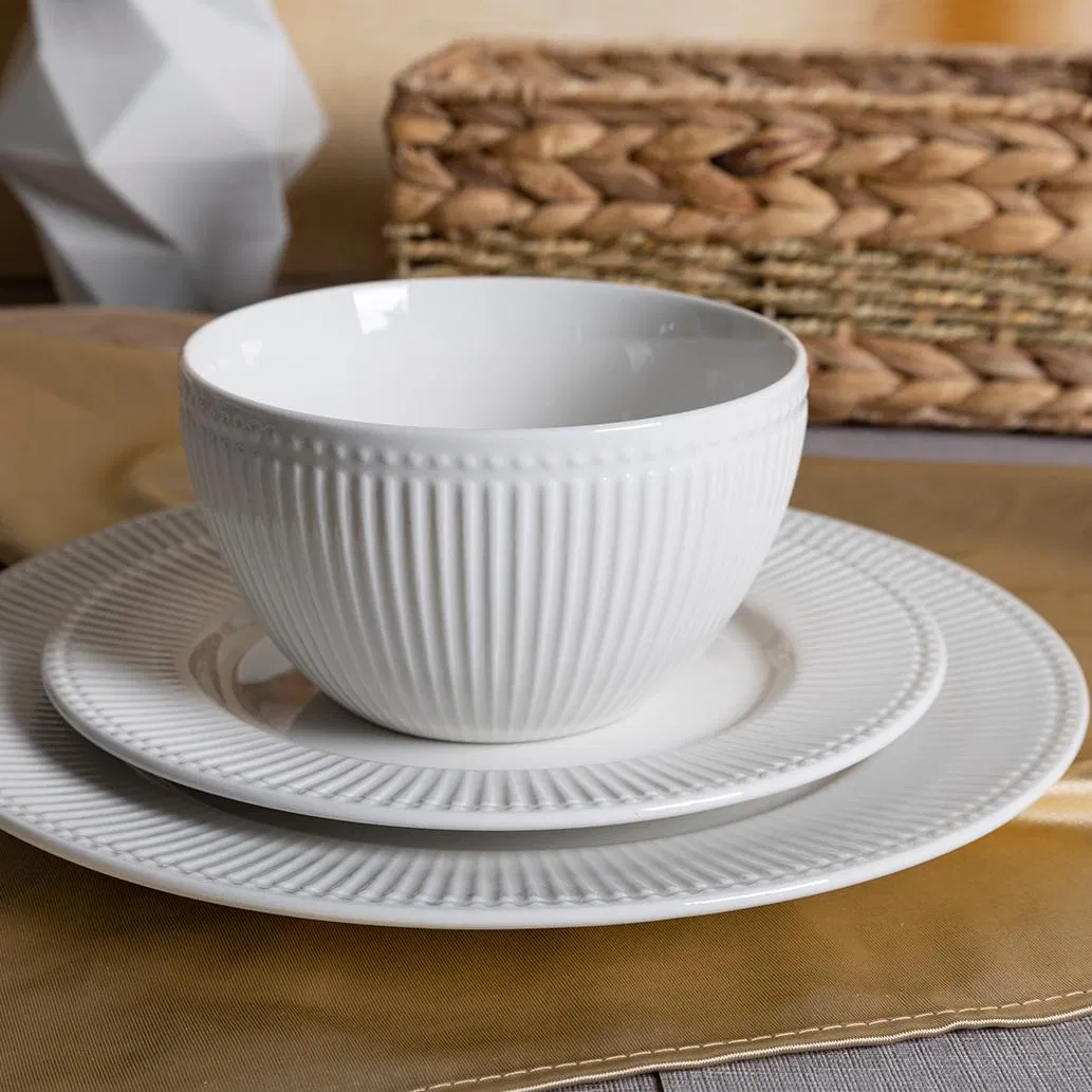 High-Quality Porcelain Dinner Plate Wholesale Ceramic Plate Restaurant Dining Table Contemporary Porcelain White Ribbed Ceramic Tableware Dinner Set