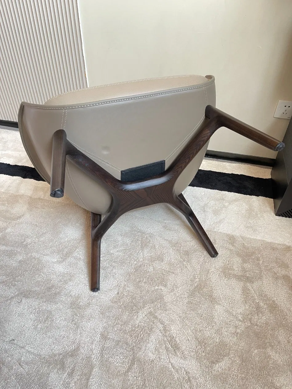 China Foshan Fiberglass Public Area Reception Accent Iconic Leather Chair with Solid Wood Base