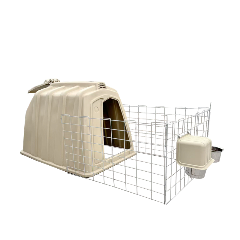 Outdoor Individual Calf Hutch with Fence and Feeding Bucket for Sale