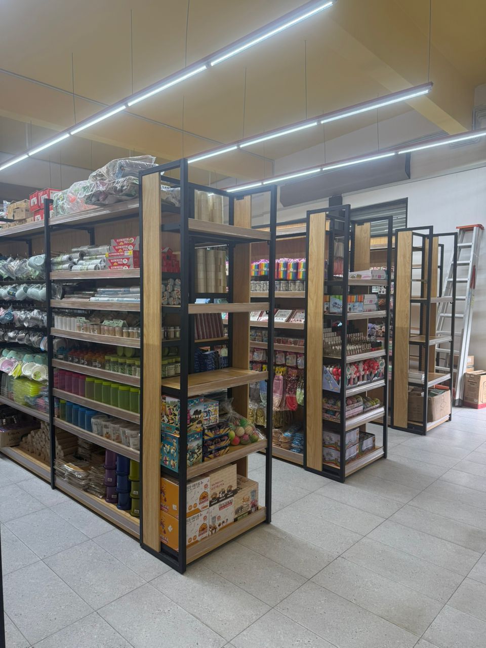 Wholesale Supermarket Rack Double-Sided Light Duty for Convenience Store Snack Shop Mother and Baby Store